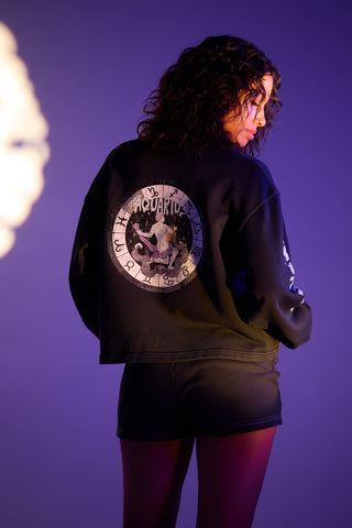 Crewneck Pullover in Aquarius Back Bone Society.