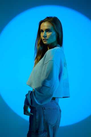 Cropped Pullover in Cancer